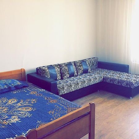 Khan Shatyr Apartment Astaná Exterior foto